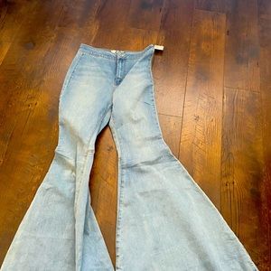 Free people bell bottoms brand New! With tags 29 s but fit like regular size
